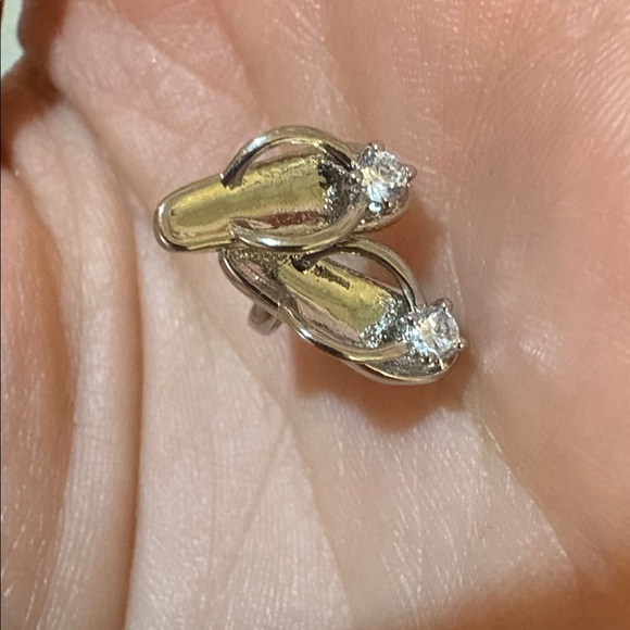 Elegant Gold Clip-On Earrings, gold plated . - Picture 2 of 4